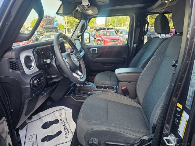 2025 Jeep Wrangler 4xe Sahara