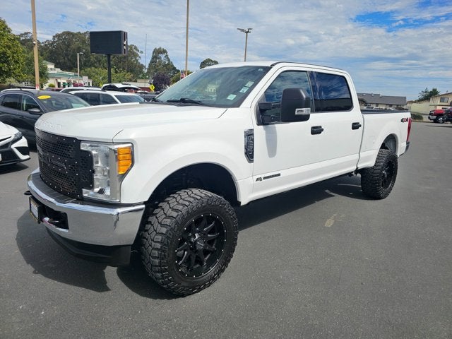 2017 Ford Super Duty F-250 SRW Lariat