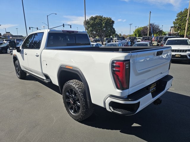 2025 GMC Sierra 2500HD AT4