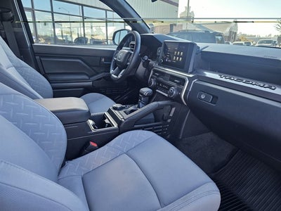 2025 Toyota Tacoma 4WD SR5
