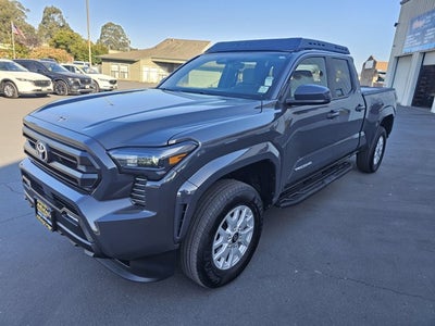 2025 Toyota Tacoma 4WD SR5