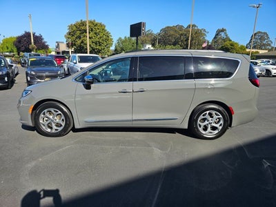 2023 Chrysler Pacifica Limited