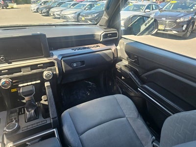2024 Toyota Tacoma 4WD SR5