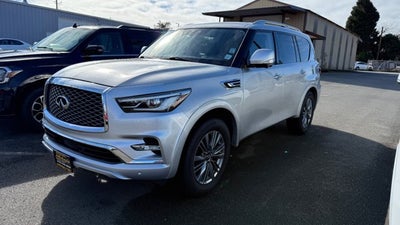 2022 INFINITI QX80 LUXE